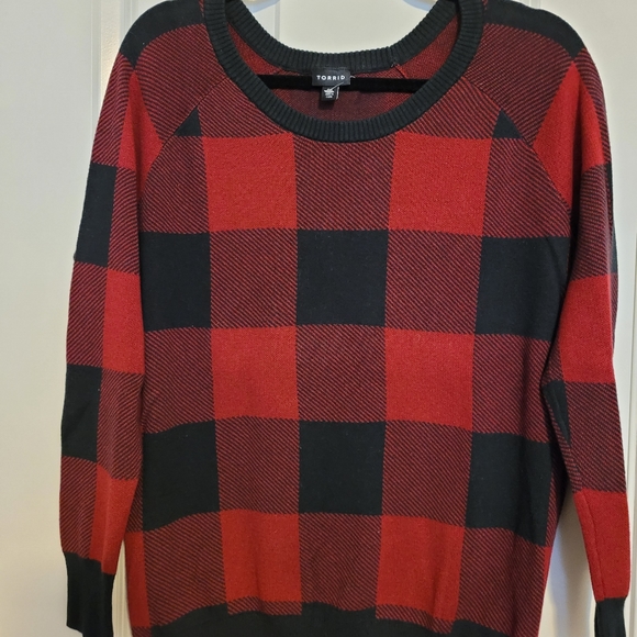 TORRID Buffalo Check Plaid Sweater Top   NEW! - Picture 3 of 4